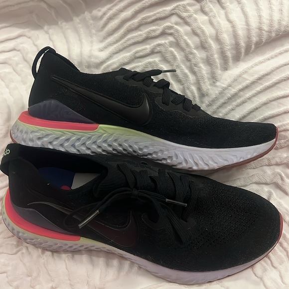 Black Nike Epic React size 10 women. - Picture 6 of 6